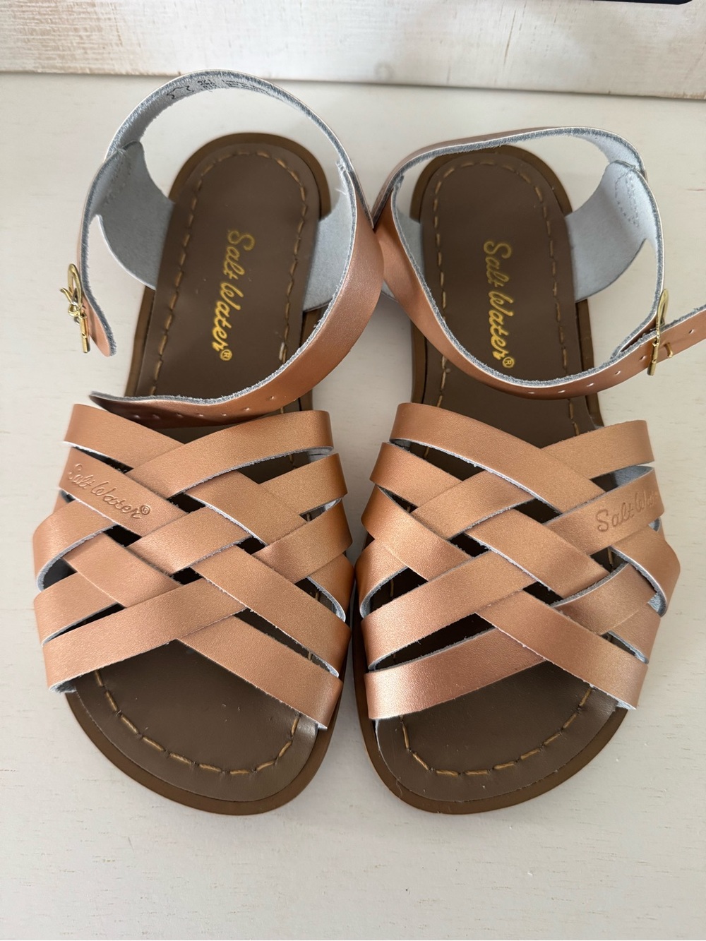 NEW Salt Water RETRO Sandals Women’s 6  Youth 4 Rose Gold